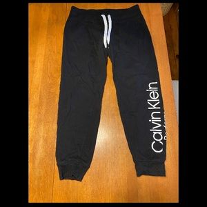 WOMEN’S BLACK CALVIN KLEIN SWEATPANTS